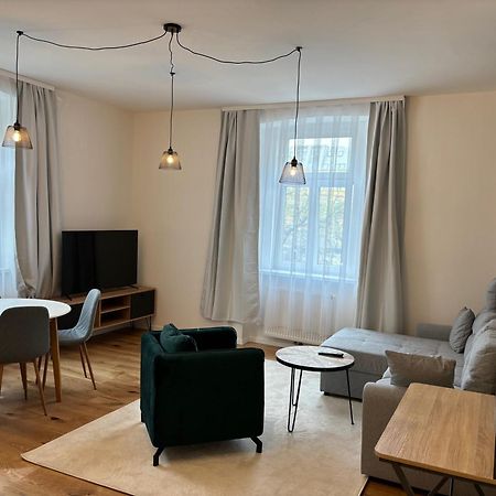 Altbauwohnung Mit Charme - Selbst Check In - Queensize Bett Vienne Extérieur photo