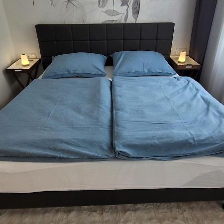 Altbauwohnung Mit Charme - Selbst Check In - Queensize Bett Vienne Extérieur photo
